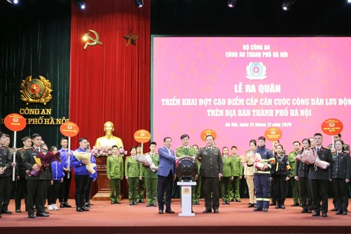 Công an Hà Nội vào “chiến dịch” cấp 6 triệu thẻ Căn cước công dân gắn chíp điện tử 