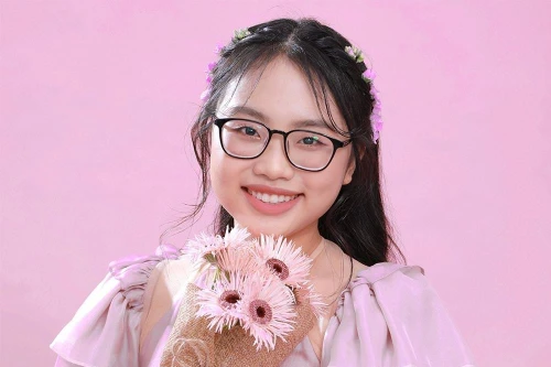 “Thần đồng hát nhạc dân ca” bức xúc phủ nhận tin đồn ác ý 