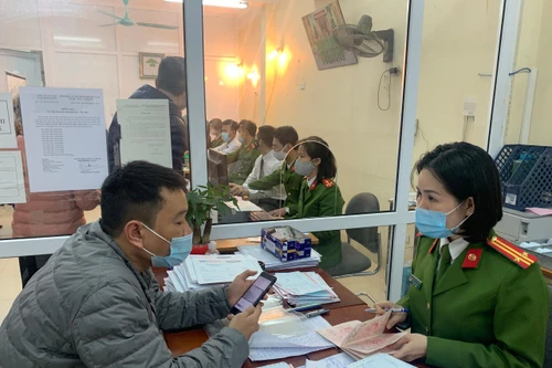 Những bông hoa lặng lẽ