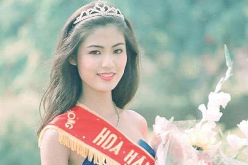 Công bố cuốn tiểu thuyết của Hoa hậu Thu Thủy đã viết trong 10 năm 