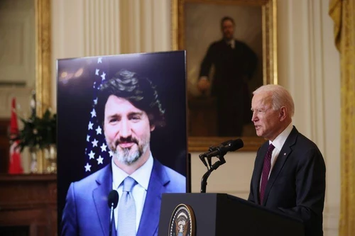 Triển khai chiến lược năng lượng xanh và chống biến đổi khí hậu