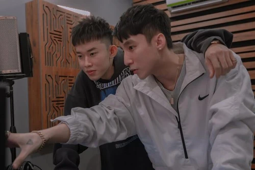 Ca sĩ độc quyền của Công ty Sơn Tùng M-TP rục rịch tung MV mới 