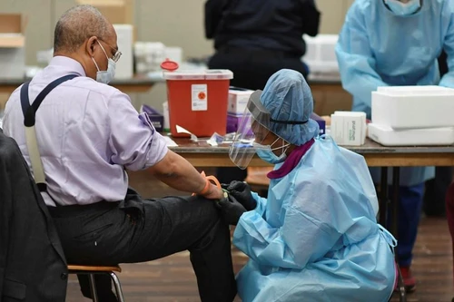 Diễn biến nghiên cứu và áp dụng vaccine Covid-19 trên thế giới 