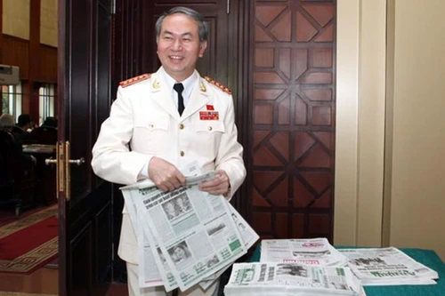 Lần phát hành đặc biệt Báo An ninh Thủ đô tới nghị trường Quốc hội