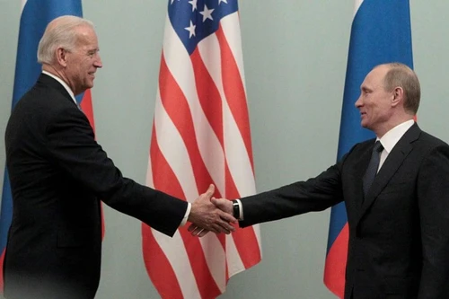 Ông Joe Biden và những chuyến thăm để lại dấu ấn tại Matxcơva