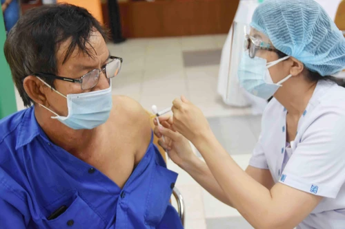 Bộ Y tế điều chỉnh thời gian cách ly tại nhà đối với người từ TP.HCM về các địa phương lên 14 ngày 