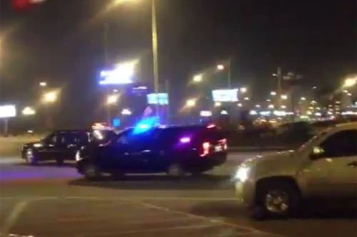 Đoàn xe đón Tổng thống Mỹ Obama từ sân bay Nội Bài về trung tâm Hà Nội