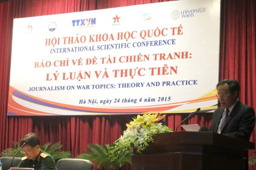 Hội thảo báo chí về đề tài chiến tranh