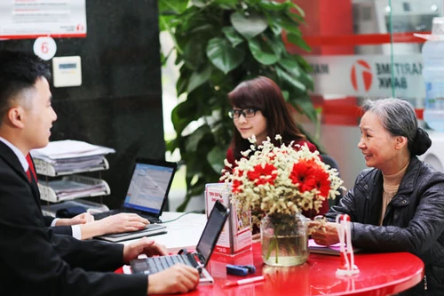 Tết ấm tình thân với lộc tri ân