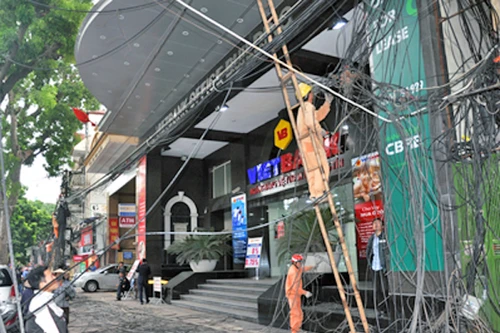 Hà Nội tiếp tục dọn “rác trời”