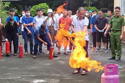 Hơn 100 chủ cơ sở nhà ở kết hợp sản xuất, kinh doanh được tập huấn công tác PCCC