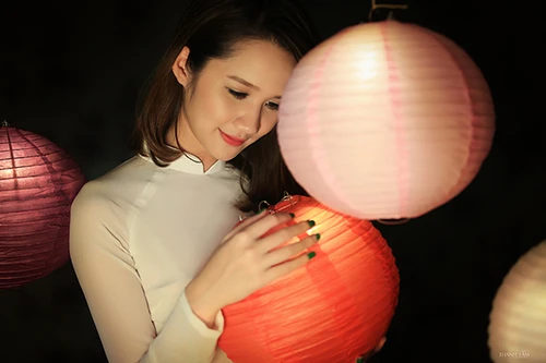 Thiếu nữ duyên dáng trong bộ ảnh đón trung thu khác lạ