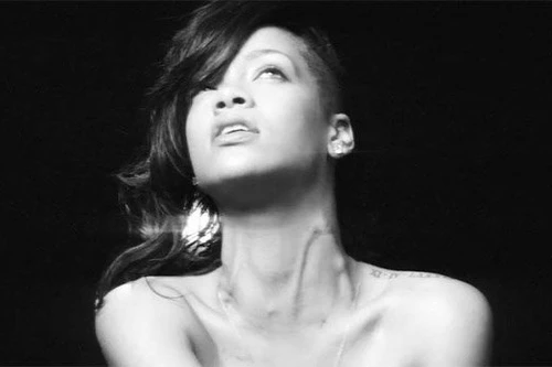 Rihanna hé lộ về sự kết hợp lần đầu tiên trong âm nhạc