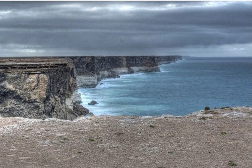 Vách đá Bunda: Nơi tận cùng của thế giới?