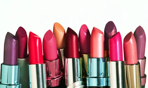 Sao Hollywood liệu có "đẹp không cần son phấn" 