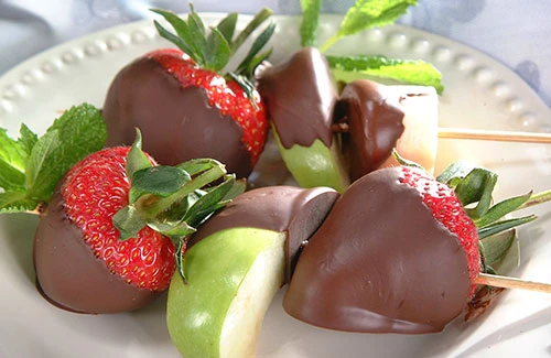 Ăn sô-cô-la như hoa quả