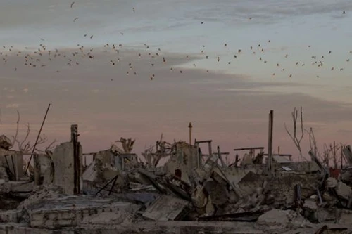 Ghê người thị trấn ma nổi lên từ mặt nước