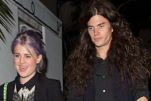  Kelly Osbourne nóng lòng được đeo nhẫn