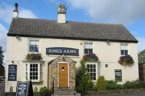 "Phi công trẻ" bị "máy bay bà già" đâm 24 nhát