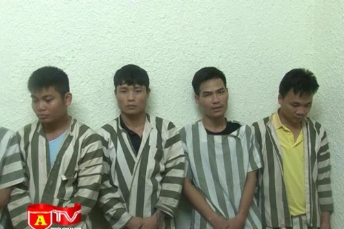 Triệt xóa ổ cờ bạc tại khu nhà trọ