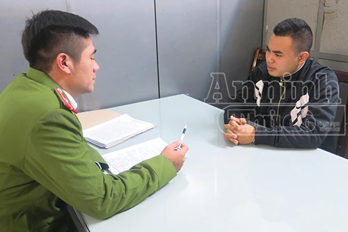 Cướp nhẫn của taxi để… tặng bạn gái