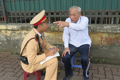 Cụ già 85 tuổi bị lạc đường sau khi đi tập thể dục