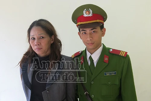 Vờ mua quần áo, tranh thủ “cuỗm” hơn 20 triệu đồng