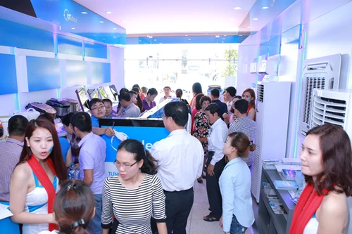 Khai trương Midea showroom tại Hà Nội