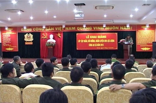 CATP Hà Nội bồi dưỡng, huấn luyện nghiệp vụ cho lực lượng Công an xã