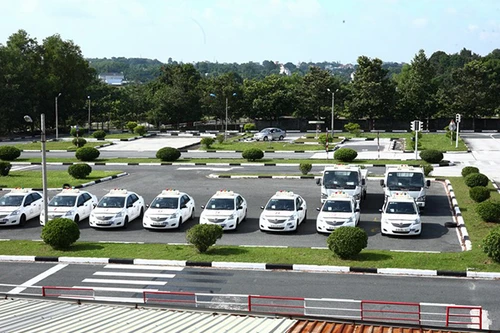 Từ 1-6-2017: Người khuyết tật sẽ được thi lấy bằng lái xe ô tô