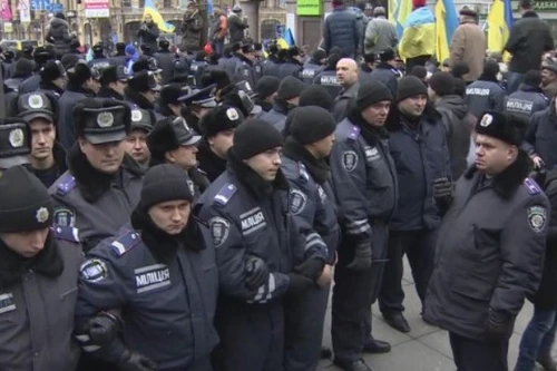 Xem video cảnh sát Ukraine được huấn luyện "kiểu phương Tây"