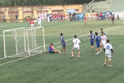 Vòng loại 1/16 giải bóng đá PTTH - Báo ANTĐ