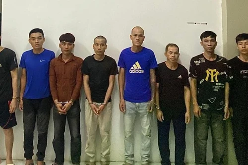 Xóa 7 điểm bán lẻ ma túy tàng trữ súng tự chế