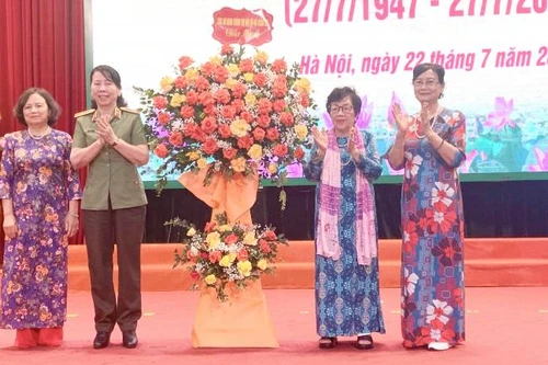 Tỏ lòng biết ơn các anh hùng liệt sỹ, thương binh bằng những món quà ý nghĩa