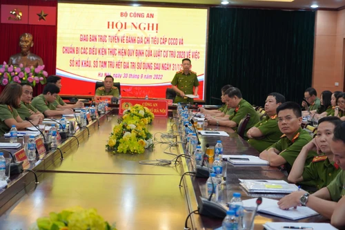 Sẵn sàng các điều kiện tốt nhất bỏ sổ hộ khẩu, sổ tạm trú sau ngày 31-12-2022