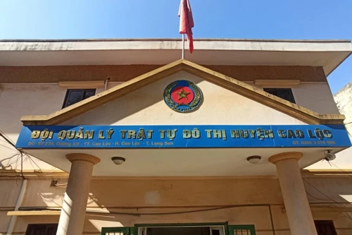 Khởi tố 2 cán bộ Quản lý trật tự đô thị về tội 'Nhận hối lộ'