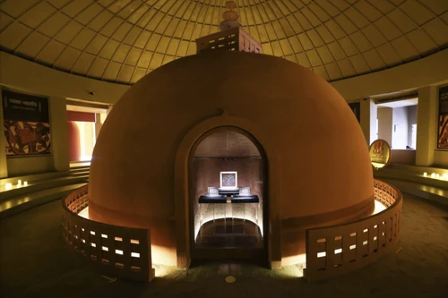 Ấn Độ trưng bày di vật gắn với xá lị Đức Phật sau 127 năm lưu lạc