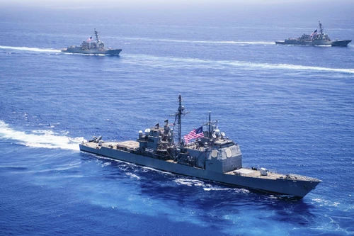 Chiến hạm Mỹ chưa thể hộ tống tàu dầu qua eo biển Hormuz giữa căng thẳng Trung Đông