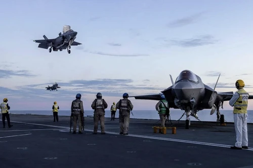 Anh điều nhóm tàu sân bay trang bị tiêm kích F-35B tới Bắc Cực thực thi nhiệm vụ an ninh