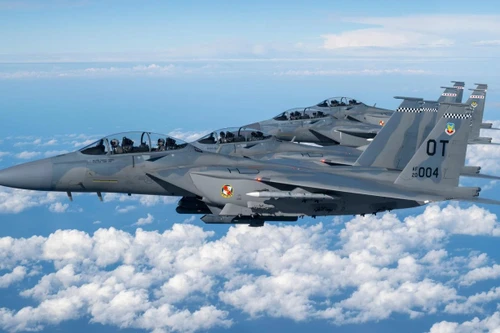 Biên đội F-15EX Mỹ bay tại Vịnh Mexico tháng 11/2025.