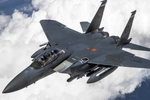 Hàn Quốc chi 2,8 tỷ USD để hiện đại hóa phi đội tiêm kích F-15K Slam Eagle