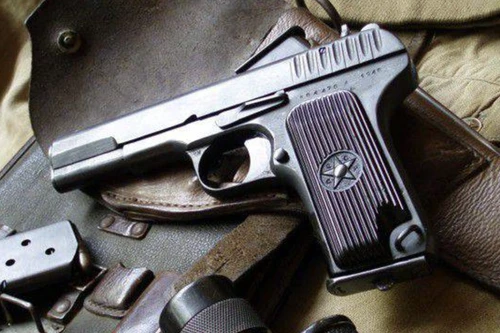 TT-33 - khẩu súng ngắn Liên Xô đơn giản nhưng uy lực, lan rộng khắp khối xã hội chủ nghĩa