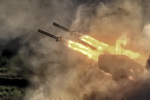 Nga đưa 'hỏa thần' TOS-3 vào trận, nhắm phá công sự trong chiến tranh chiến hào