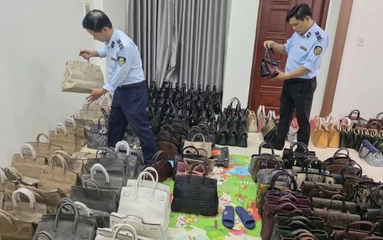 Siết chặt kiểm tra, kiểm soát thị trường thương mại điện tử dịp cuối năm 2025