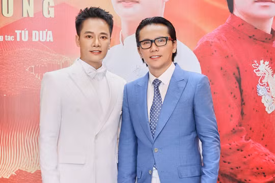 Anh Quân Idol được nhạc sĩ Tú Dưa trao ca khúc giữ kín suốt 8 năm