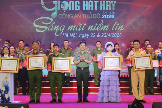 Bế mạc "Liên hoan Giọng hát hay Công an Thủ đô 2026": Tôn vinh hình ảnh người chiến sĩ bản lĩnh, kiên trung, hào hoa và nhân văn