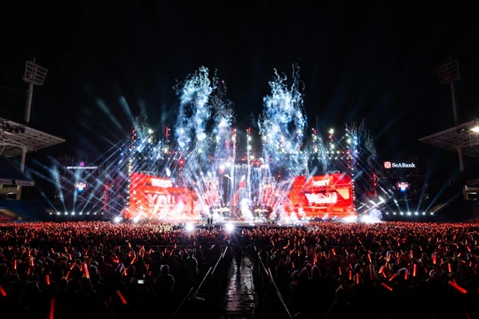 3 năm sau "Tri âm", Mỹ Tâm lại khiến SVĐ Mỹ Đình "bùng nổ" với 40.000 khán giả