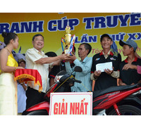 Tưng bừng Lễ hội đua bò Bảy Núi cùng Number 1 Cola