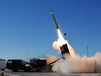 [ẢNH] S-400 liên tiếp bị PAC 3 