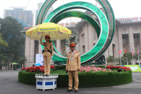 Những góc ảnh 'riêng' về các kíp CSGT dẫn đoàn Tổng thống Mỹ